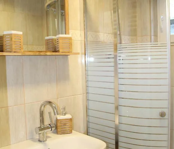 Orchidea Vendeghaz - * Zebegény